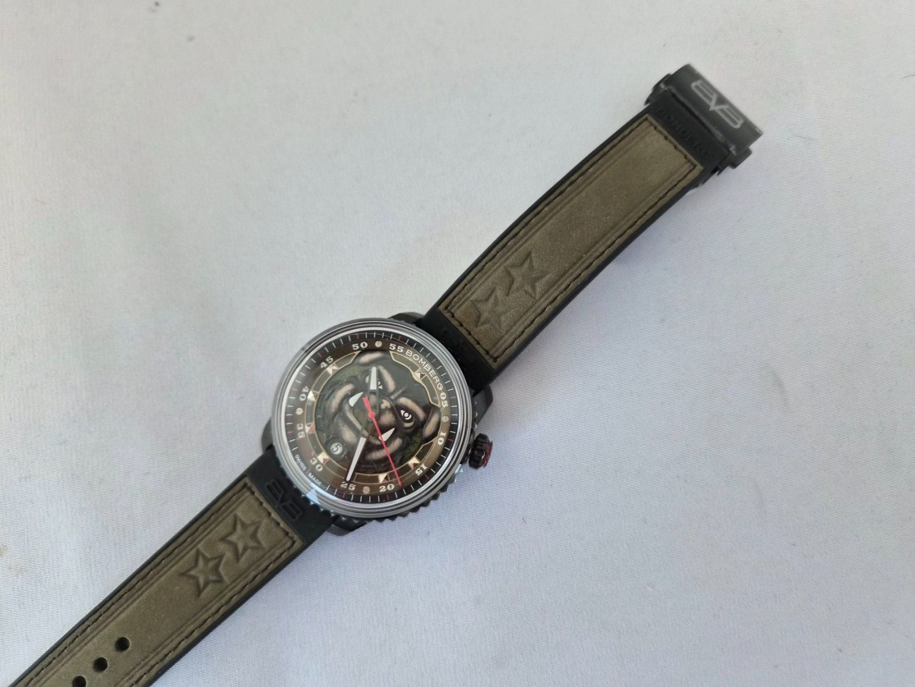 Bomberg Orologi: BOMBERG BB-01 Automatic Military Bulldog 43mm – Nuovo (secondo la descrizione) da Chabrey venduto da Horology 1