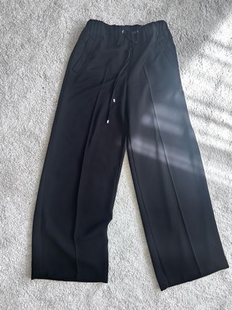 New Zara Hose M Mit Gummizug schwarz