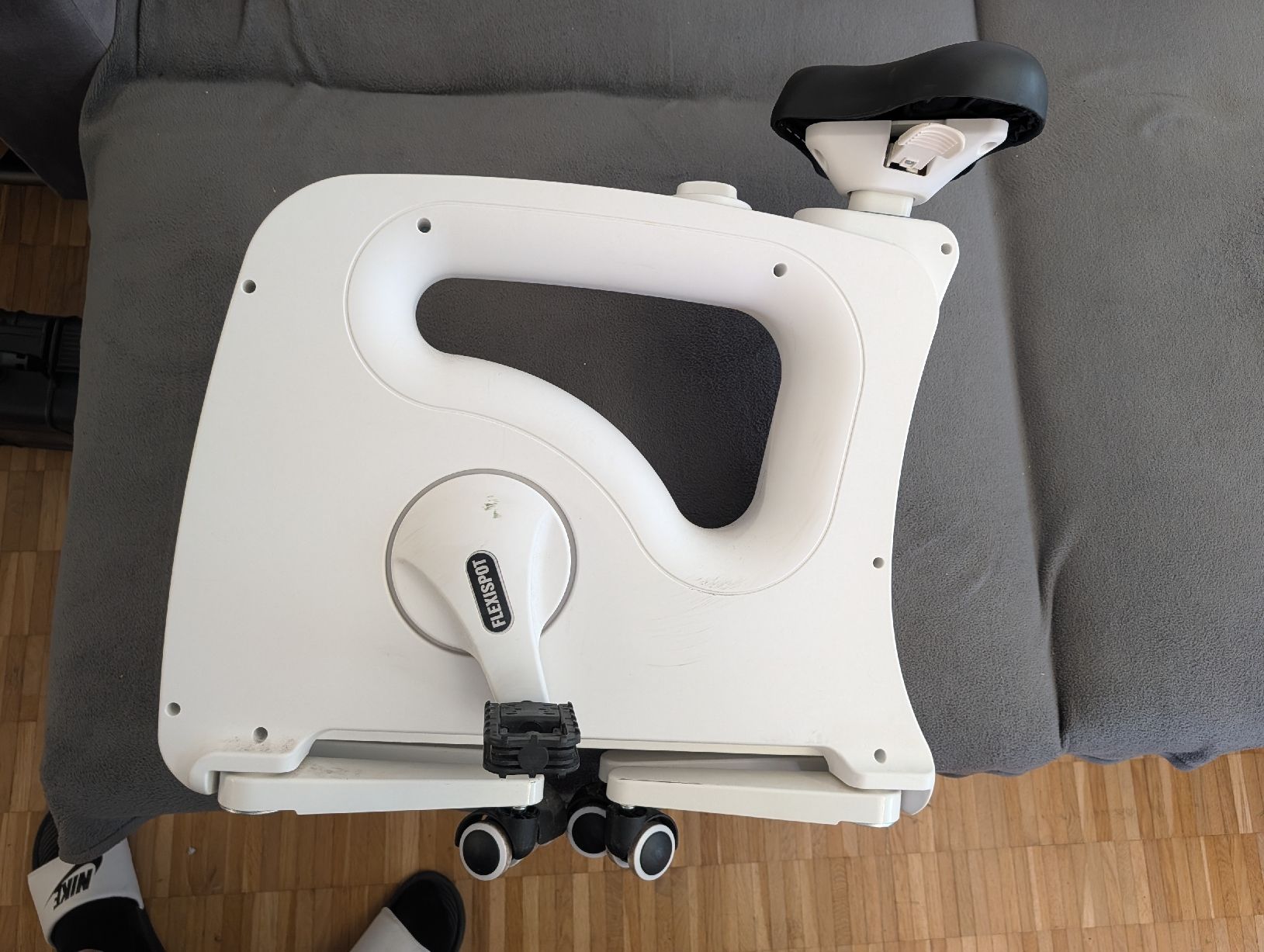 Vélos d'appartement: Flexispot Tischfahrrad – D'occasion à Zürich par lheilig 4