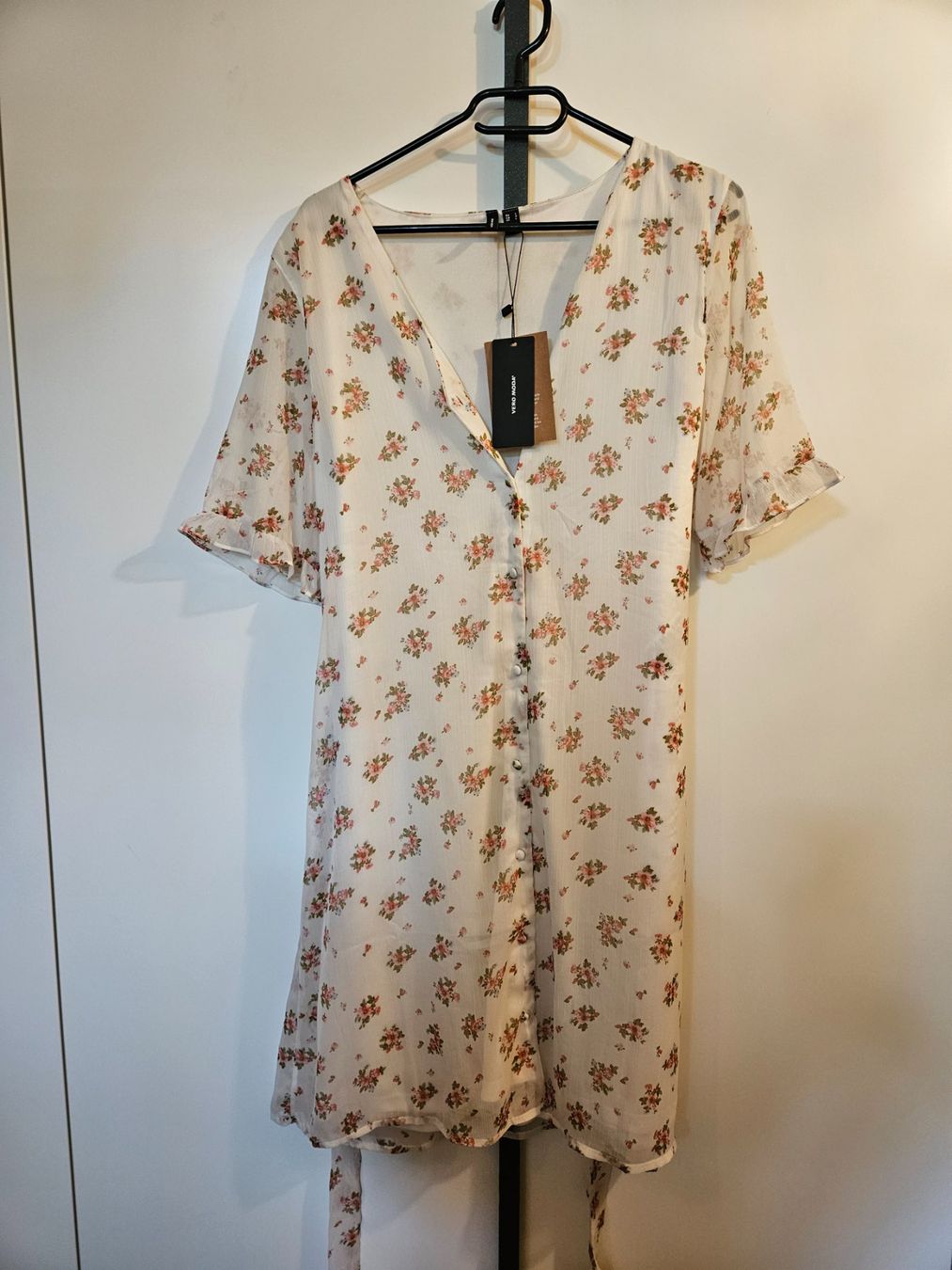 Kleider: Neues Kleid – Neu und originalverpackt aus Neuenkirch von Dakidar