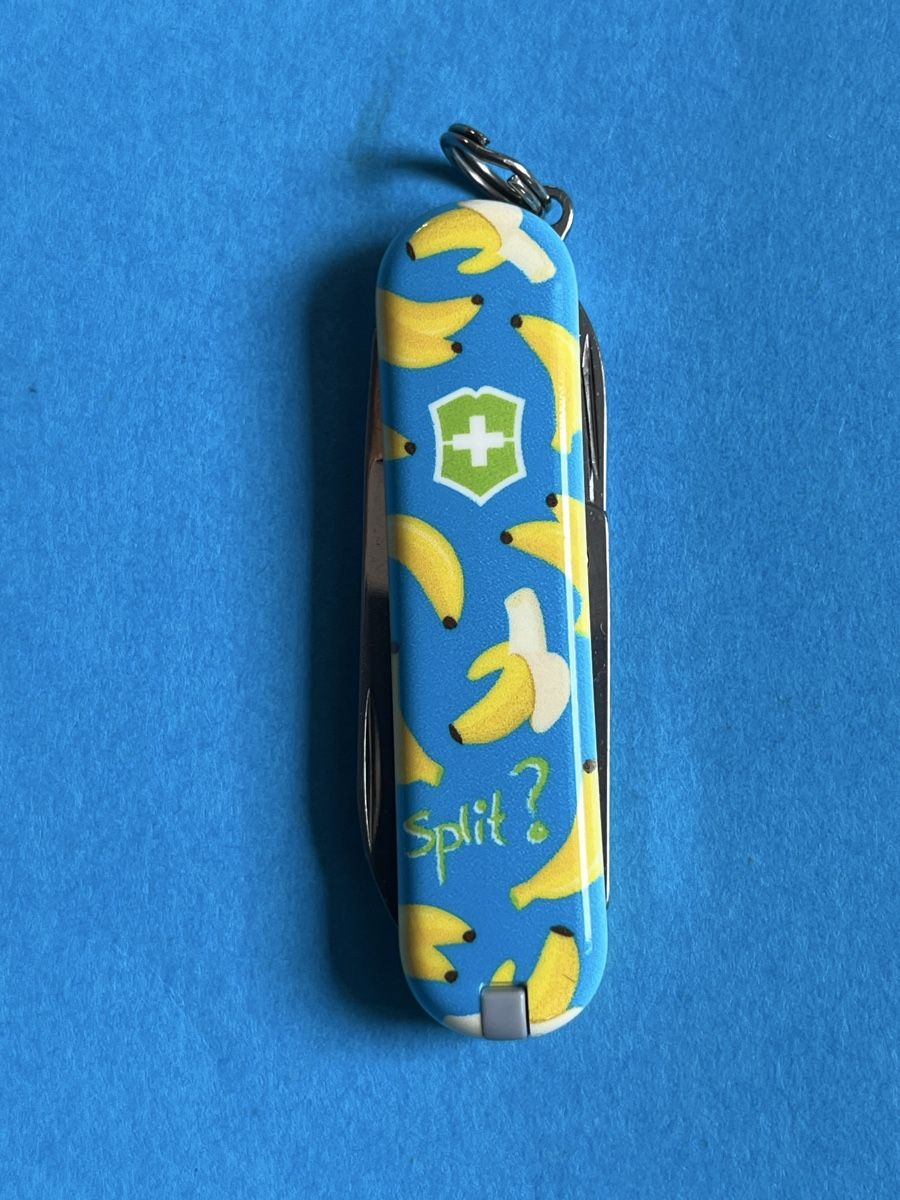 Victorinox Couteaux de poche: Victorinox Classic – Neuf (Voir description) à Trimstein par Zenzi73