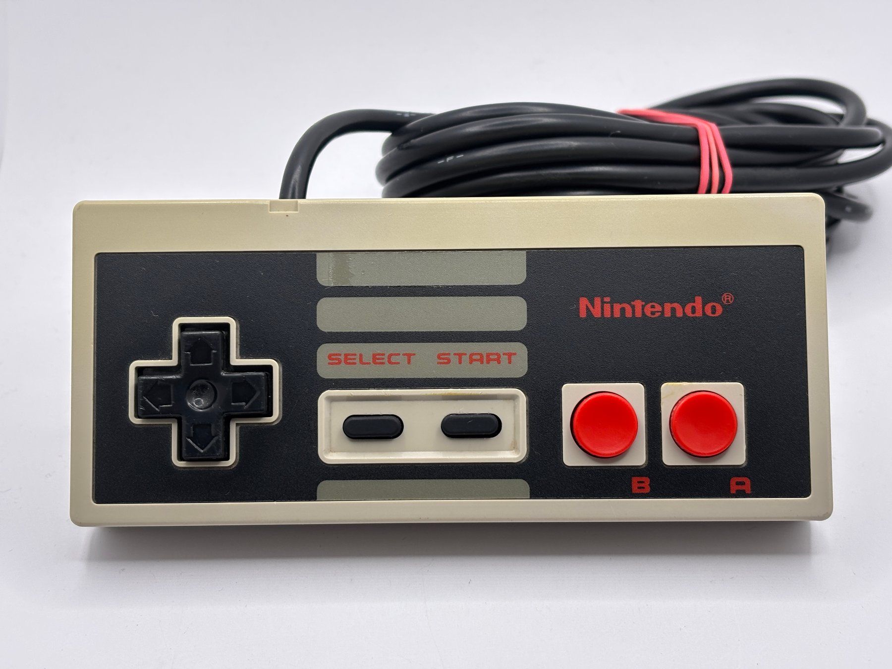 Nintendo Controller: NES - Controller – Usato da Allschwil venduto da Bullach