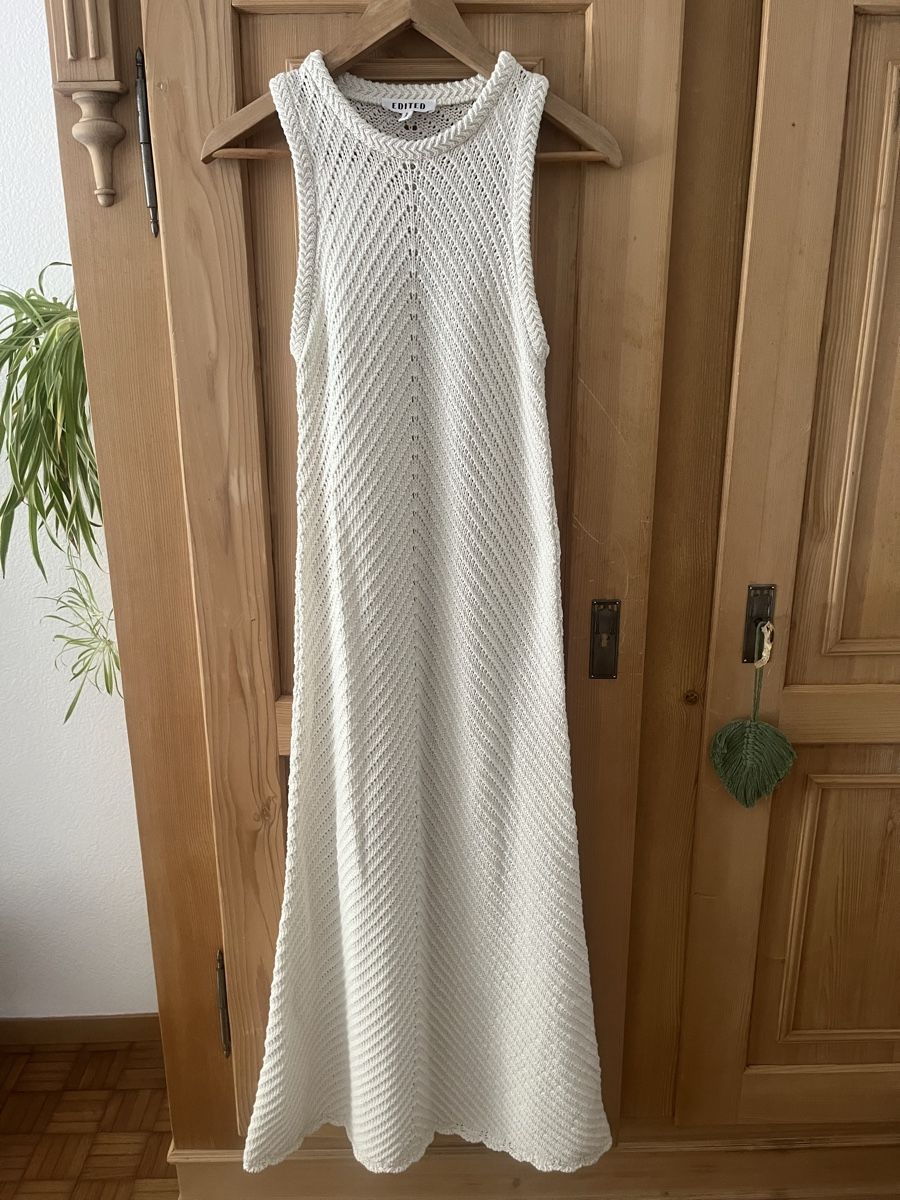 Vestiti: EDITED Strickkleid Strandkleid Gr. 38 52% Baumwolle crème – Usato da Zürich venduto da MrsWollishofen