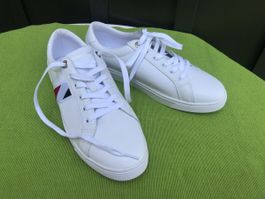 NEU - weisse Tommy Hilfiger Sneaker Grösse 42