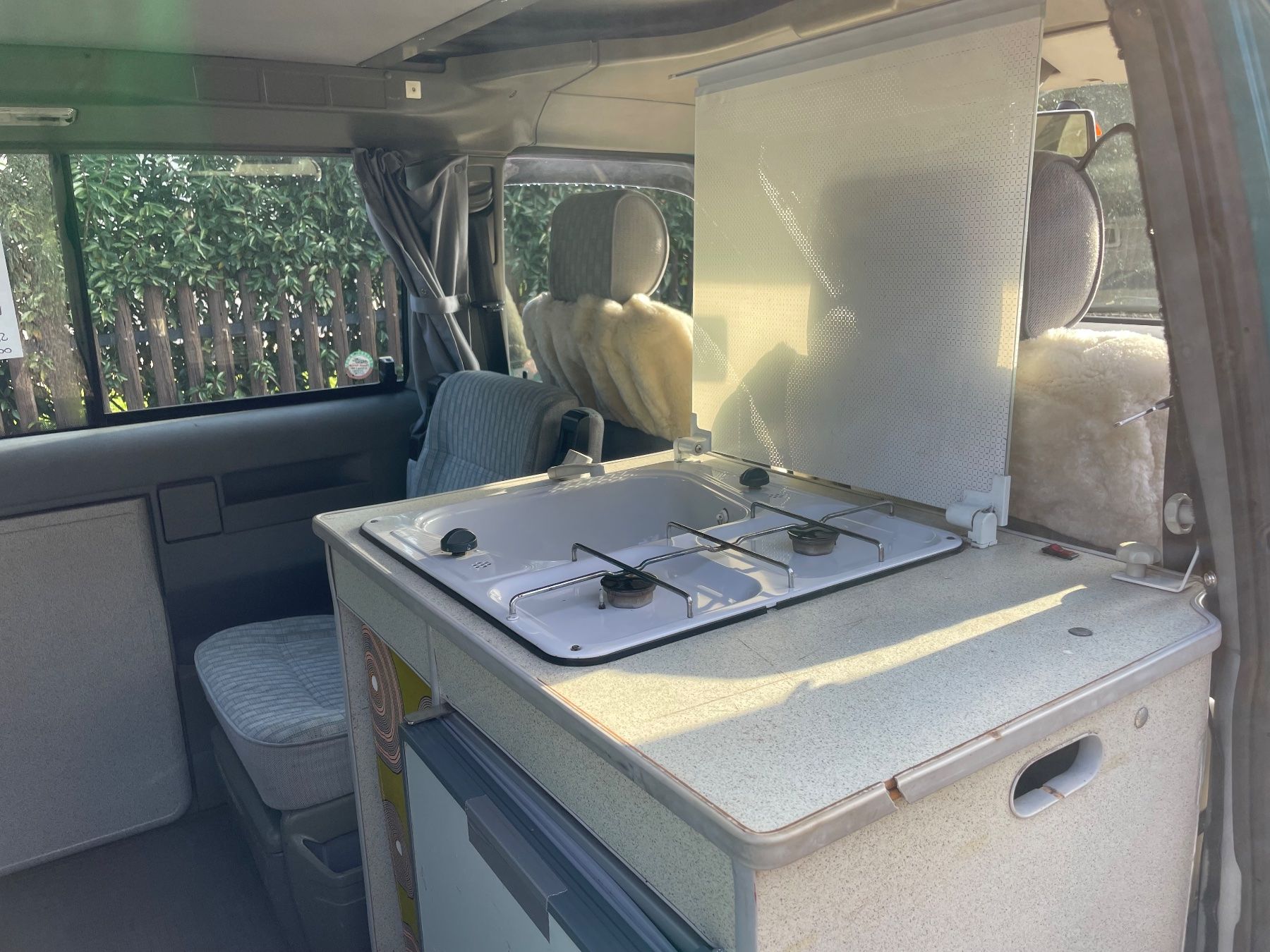 VW Camping Fahrzeuge: VW T4 Multivan 2.4D Camper – Gebraucht aus Riehen von rog_9vhy 6