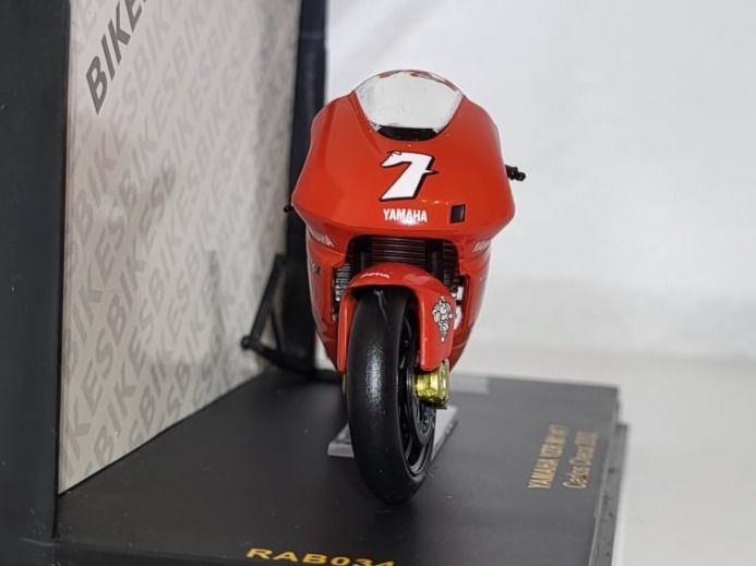 Kit di modellismo & Modellini statici: Jamaha YZR M1 – Usato da Bottenwil venduto da Toyscout 4