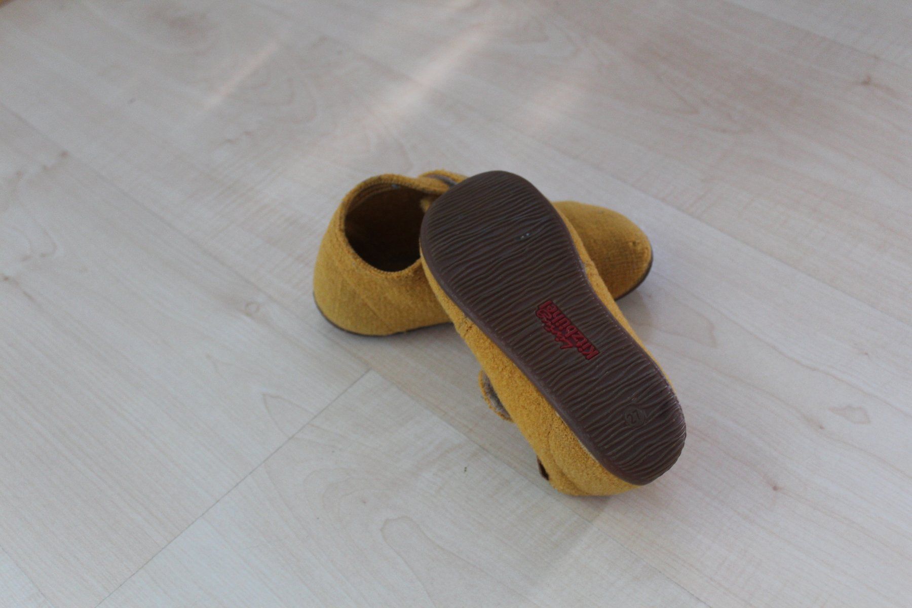 Chaussures hommes: Living Kitzbühel Hauschuhe – D'occasion à Hünikon (Neftenbach) par bocus 1
