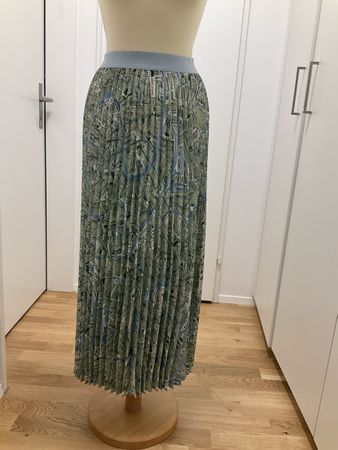 Plisseerock mit Stadtplan Motiv grün blau guter Zustand S.