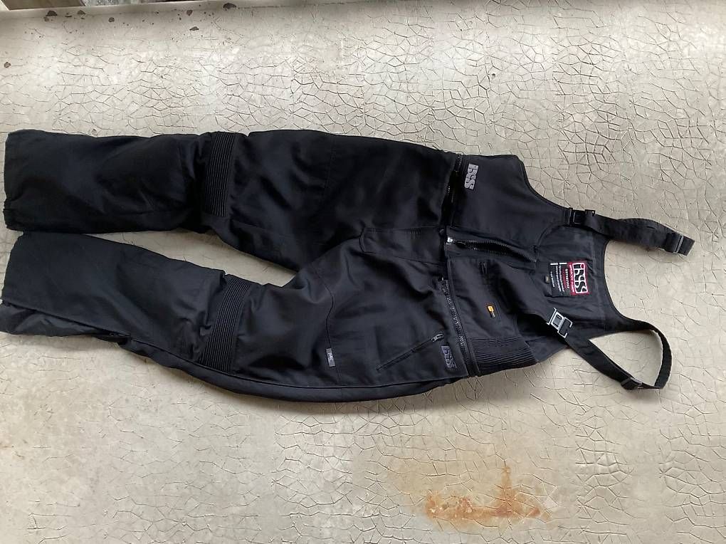 Kleiderpakete: Vêtements moto gore-tex IXS – Gebraucht aus Bougy-Villars von chr_x2m9 2