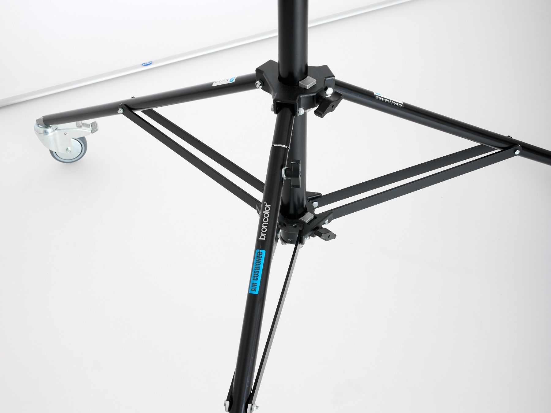 Broncolor Blitze: broncolor / Manfrotto XXL AC Stativ – Gebraucht aus Pfeffingen von malavasi63 1