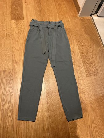 Damen Hose grüngrau Vero Moda XS 32 fast neu