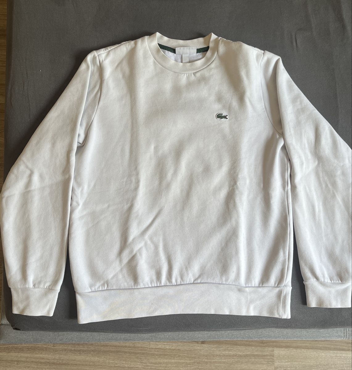 Lacoste Maglioni & Felpe: Originaler Lacoste Crewneck in Weiß – Nuovo (secondo la descrizione) da Zürich venduto da Orangejuice007