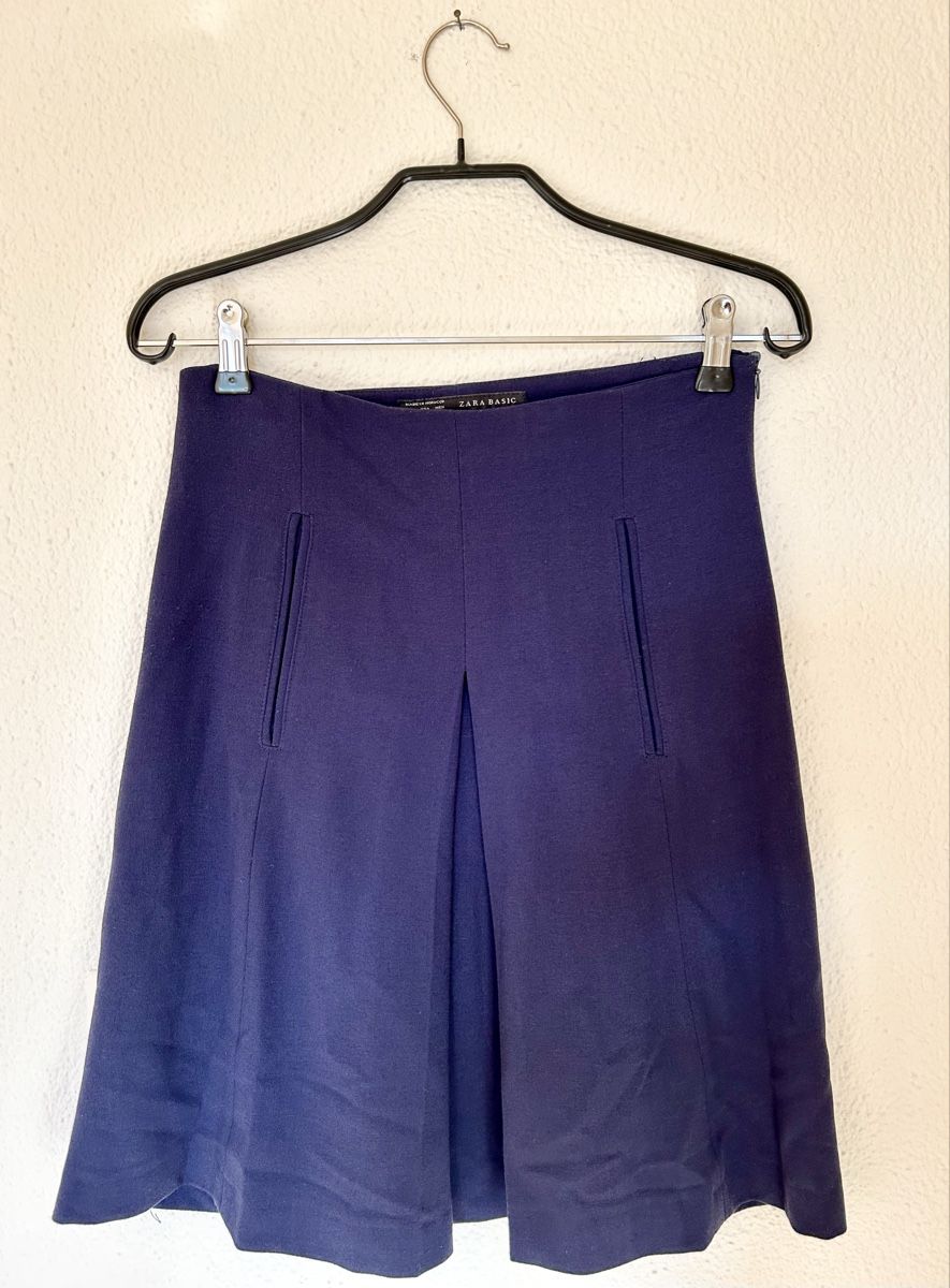 Zara Gonne: Zara Basic Rock, Grösse XS, dunkelblau/violett. – Usato da Stäfa venduto da yumai1
