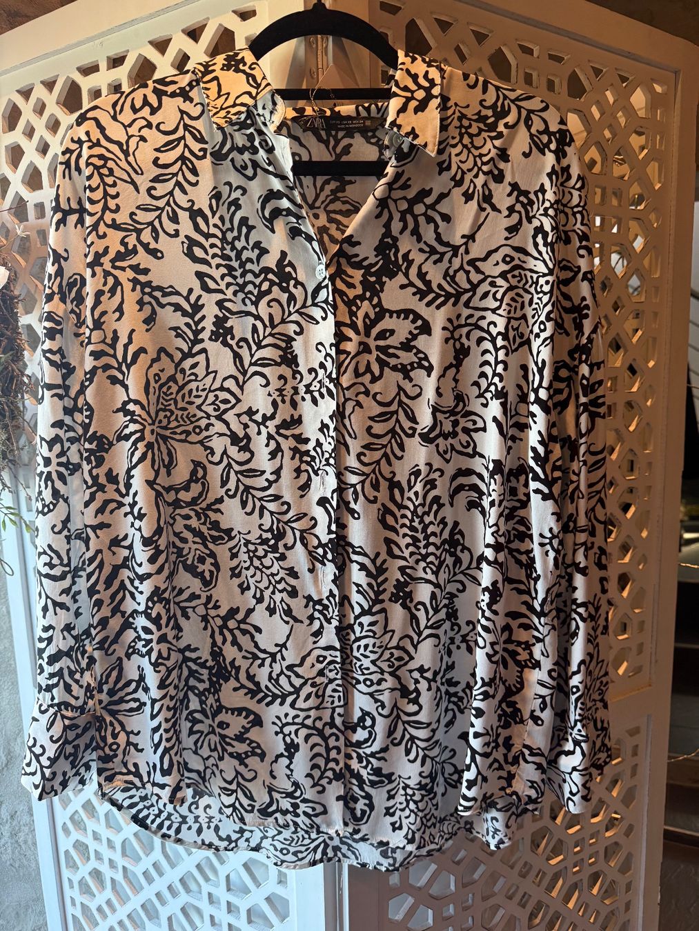 Zara Camicette: Zara Bluse schwarz-weiss – Usato da Lutzenberg venduto da Schatzkiste88