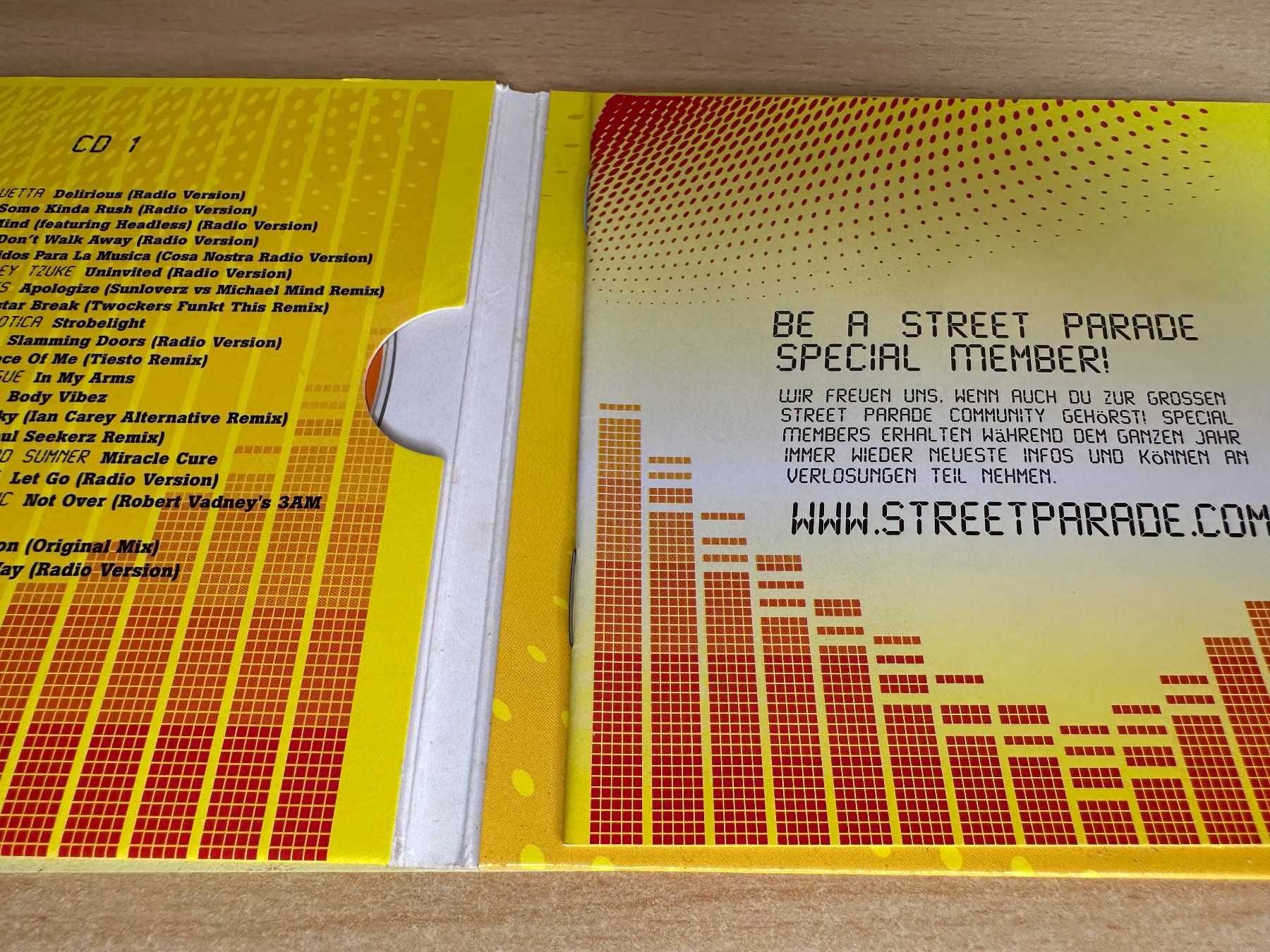 CDs: Various – Street Parade 7 - Official Compilation - 2 CD – Gebraucht aus Rikon im Tösstal von Alpenmutz 2