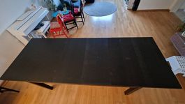 Ausziehbarer IKEA-Tisch 2.6 meter