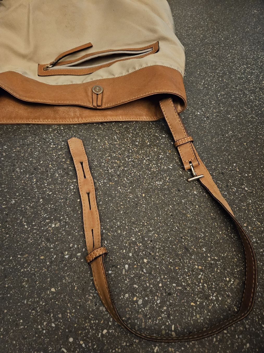 Taschen für Damen: Pasito Ledertasche, hell braun – Gebraucht aus Anwil von tamoos 7
