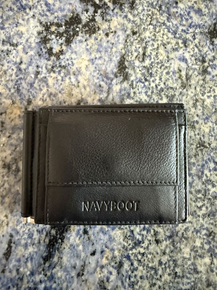 Navyboot Portafogli: Navyboot Portemonnaie mit Clip - echt Leder – Nuovo (secondo la descrizione) da Steckborn venduto da Diana.84