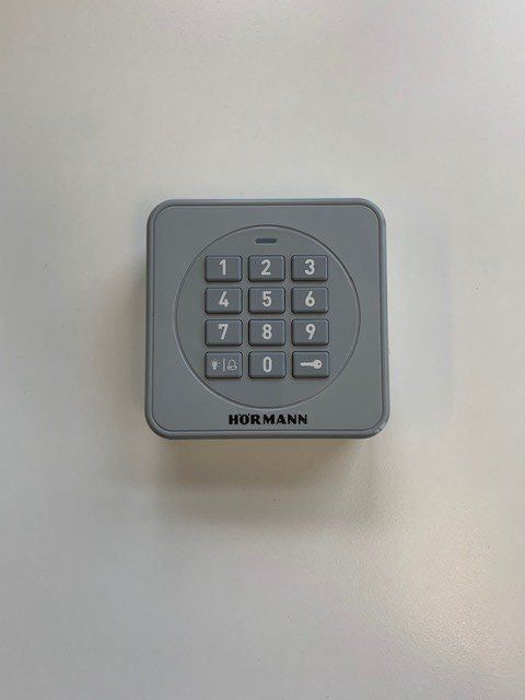 Hörmann Altro Materiale elettrico: Hörmann Funk-Funkcodetaster FCT -3-1 BS – Nuovo e nell'imballaggio originale da Wangen an der Aare venduto da R106 1