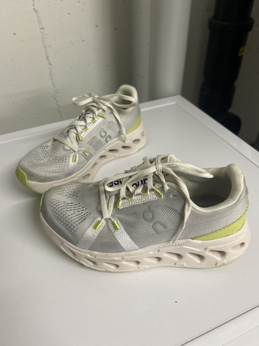 On Scarpe da donna: On Cloudeclipse Damen Laufschuhe, Gr.36.5 – Usato da Gachnang venduto da samuee