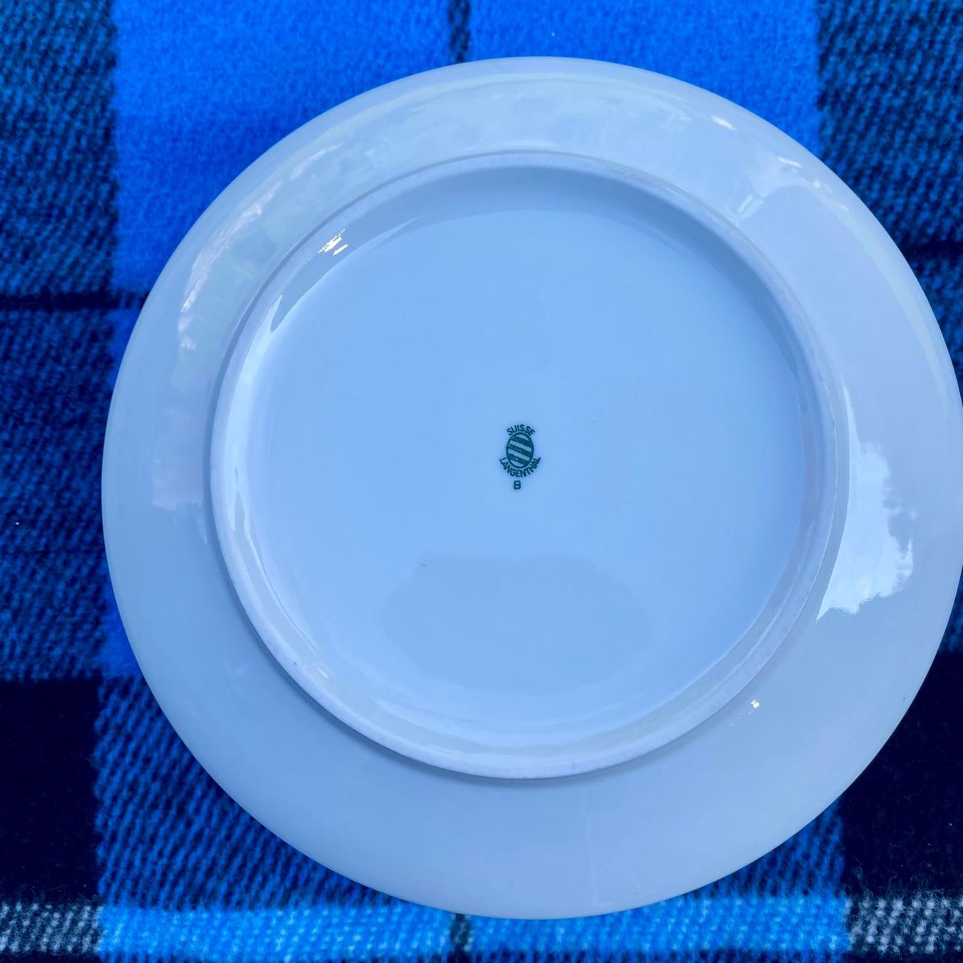 Ciotole: Schöne Langenthal Schüssel Schlehdorn – Usato da Krauchthal venduto da SamsPuce 2