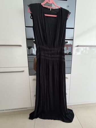 MAJE sehr elegantes midi Kleid mit Spitze Gr 38
