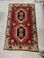 Teppich rot mit Muster L:135cm B:76cm neuwertig