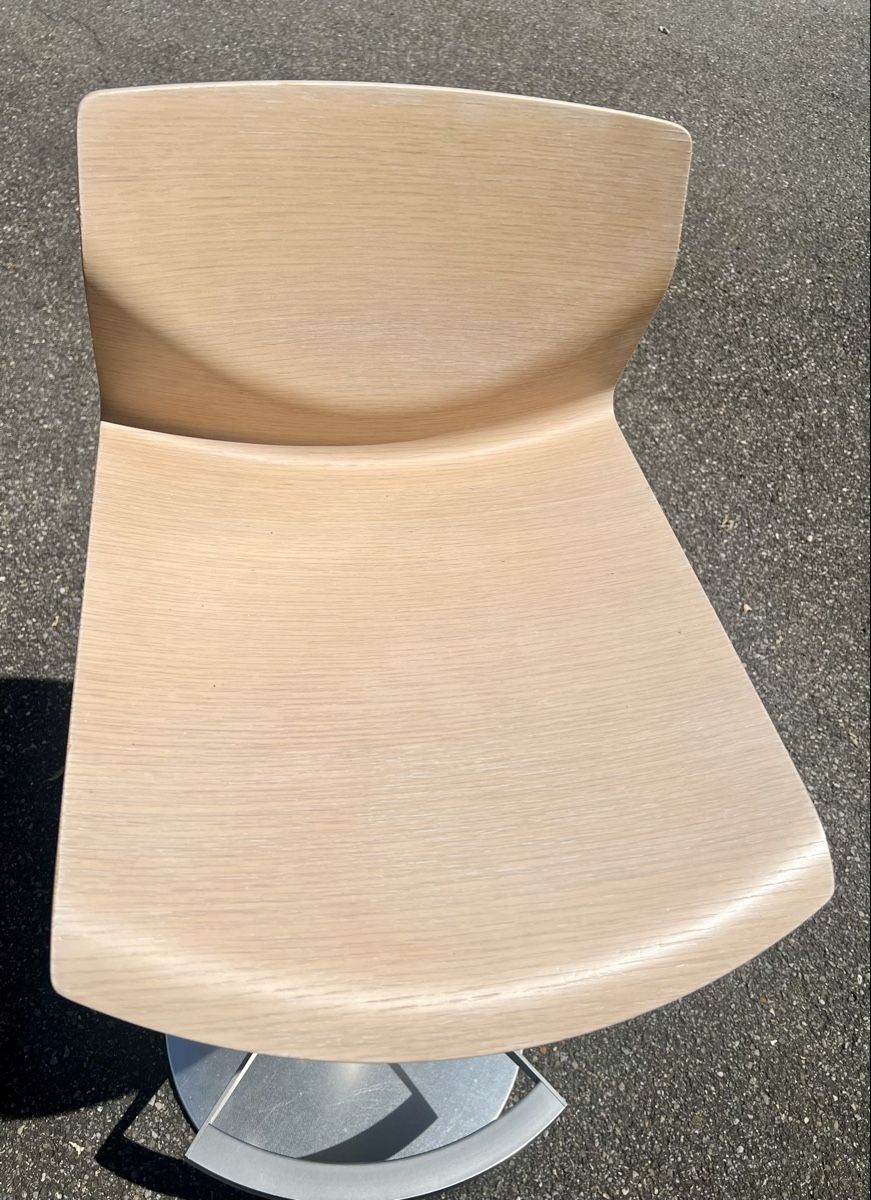 Hocker: Bar stool wood metal adjustable height used – Gebraucht aus Bäch SZ von qua_6sw2 1