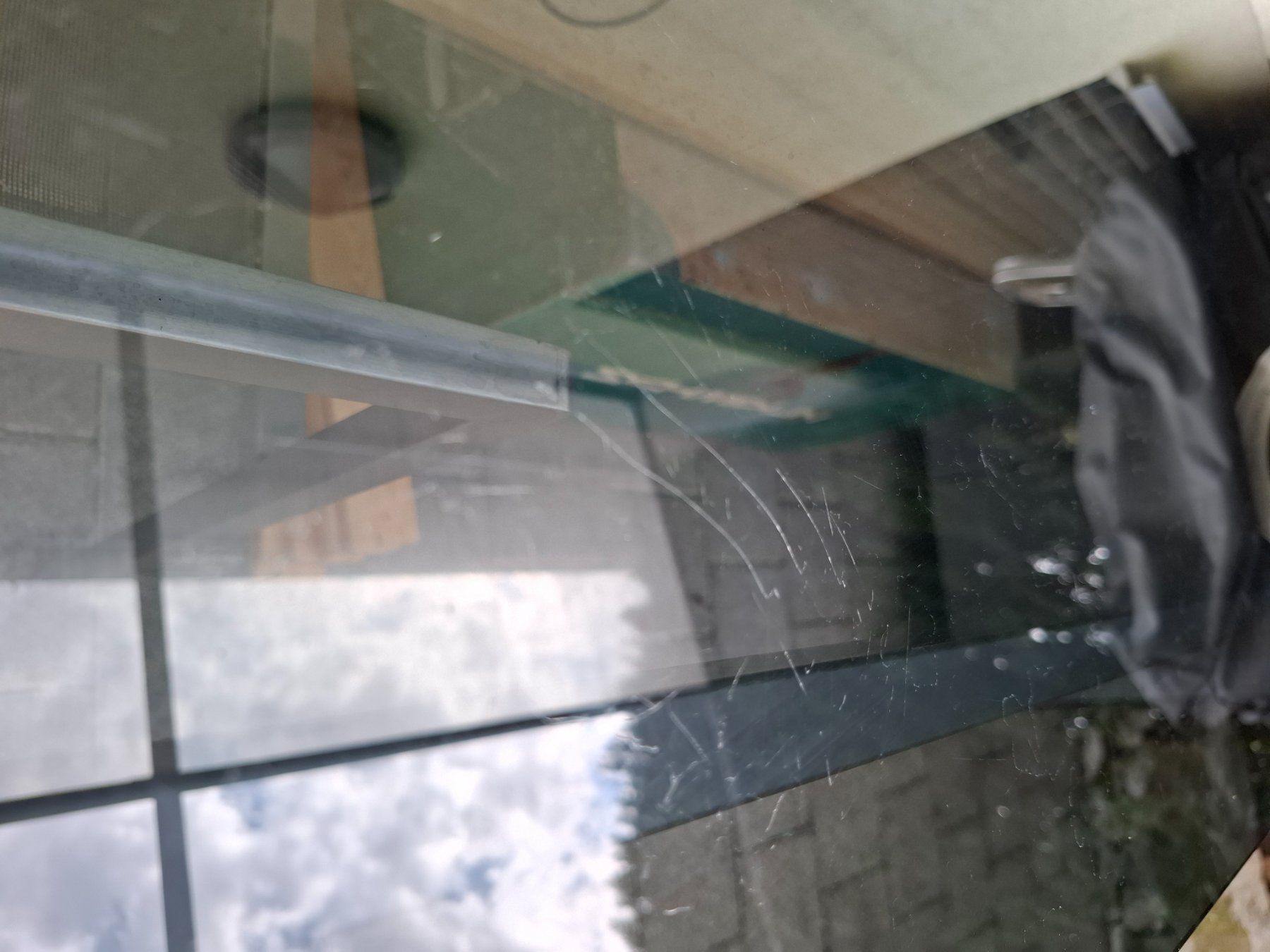 Tische: Grosser Glastisch – Gebraucht aus Therwil von Jazzio_Art 4
