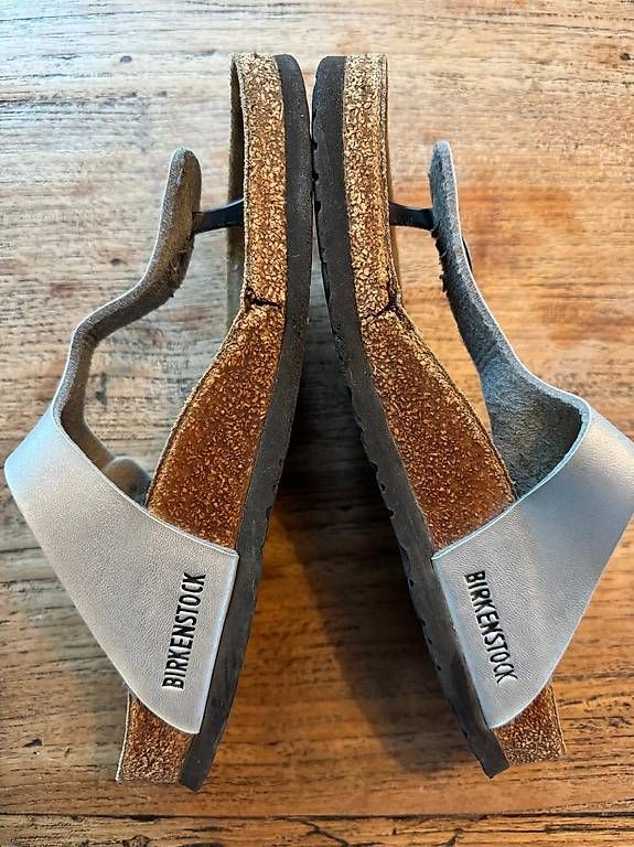 Birkenstock Chaussures femmes: Birkenstock Gizeh Grau. Gr. 39. Weite: Normal. – D'occasion à Zürich par Sunnyflower97 4