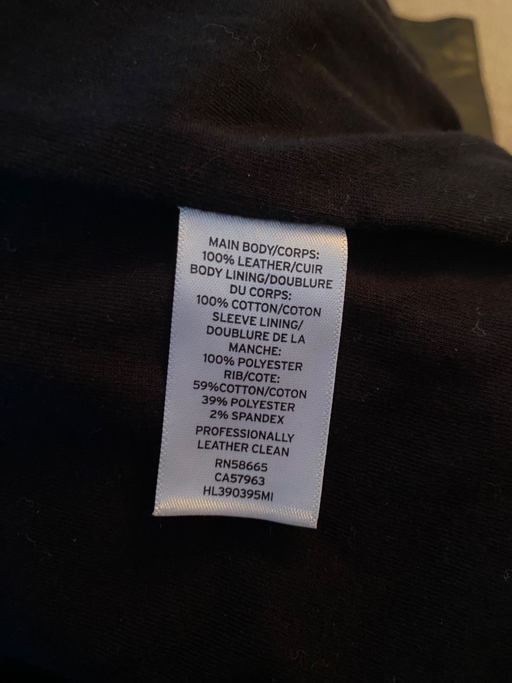 Giacche: Schwarze Lederjacke, Gr. XS – Usato da Fribourg venduto da Sowizo 3