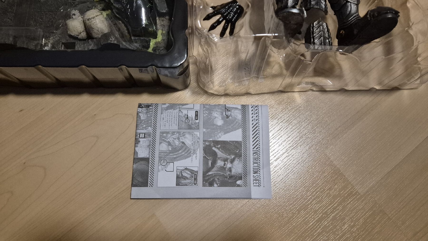 Hot Toys Statuette: Hot Toys MMS221 Celtic Predator – Usato da Weinfelden venduto da MrSabotage 4