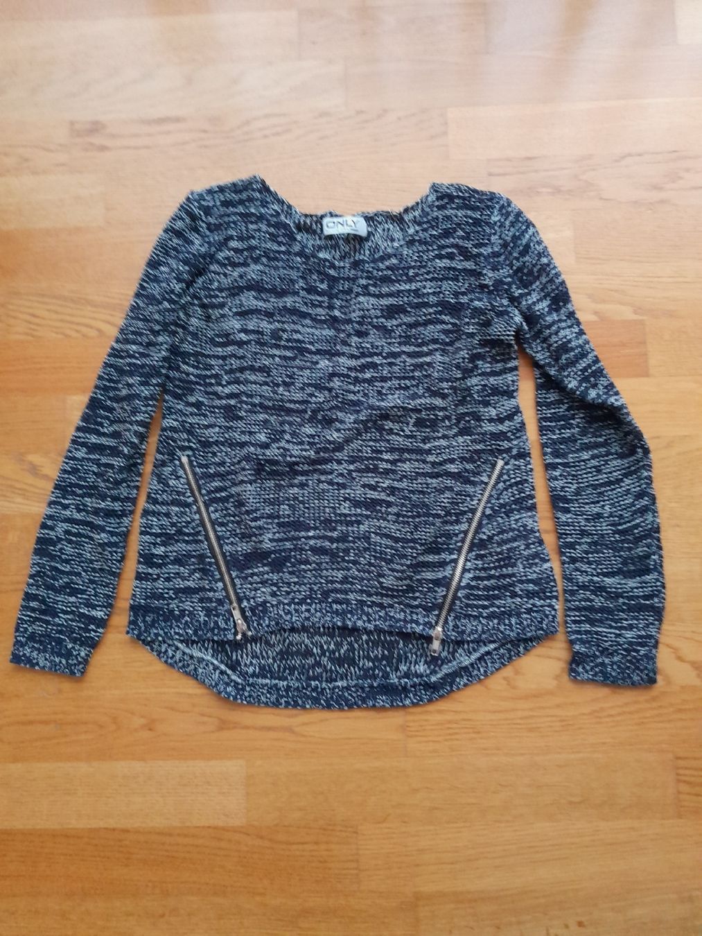 Only Maglioni & Felpe: ONLY Strickpullover Grösse M, Grau-Weiss, Reissverschluss – Usato da Winterthur venduto da MaaKath 1