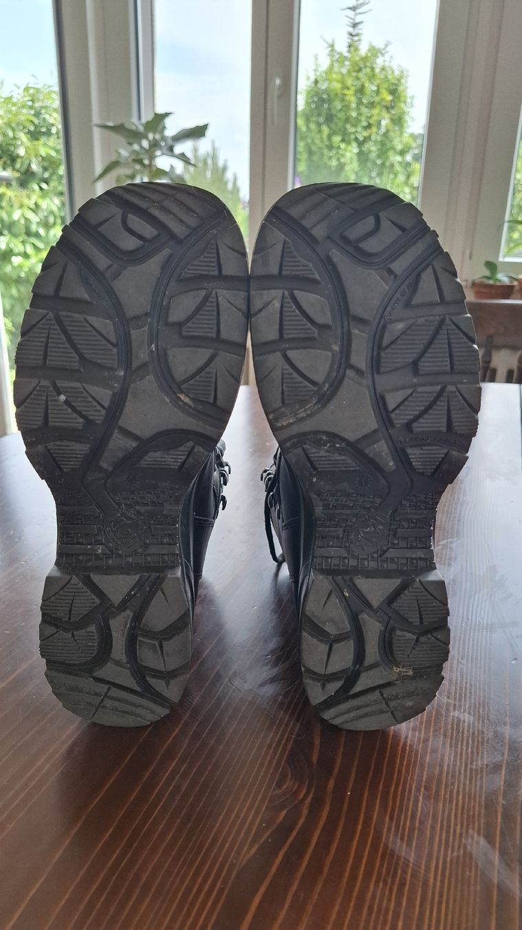 Scarpe da uomo: Sicherheitsschuhe Grösse 37 – Usato da Birrwil venduto da voe_nxc8 2