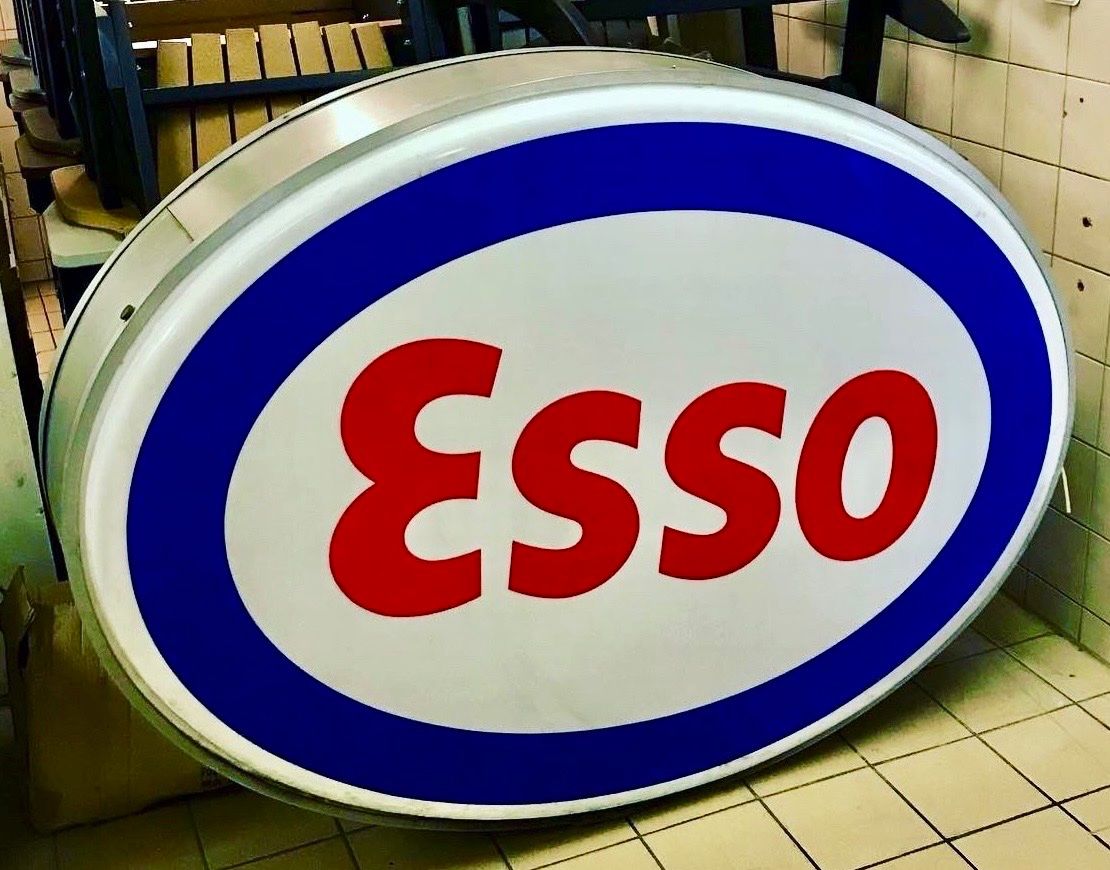 Esso Insegne: Esso - Leuchtreklame (doppelseitig) – Usato da Erlinsbach venduto da Stu-ff 1