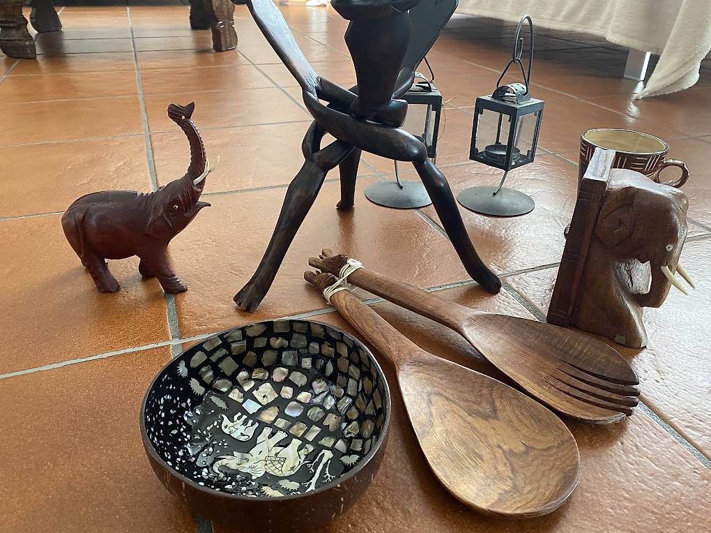Tutte le decorazioni: Artigianato Africano  – Usato da Cureglia venduto da Alevintage74 1