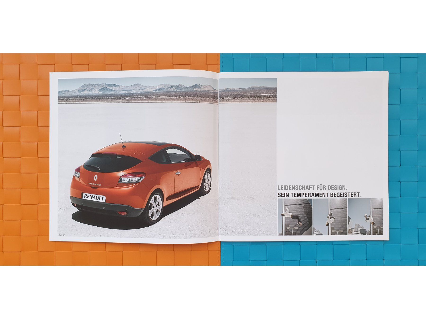 Riviste & Magazine: RENAULT MEGANE COUPÉ 2008 - Prospekt / Katalog – Nuovo (secondo la descrizione) da Viganello venduto da CARLiteratur 3
