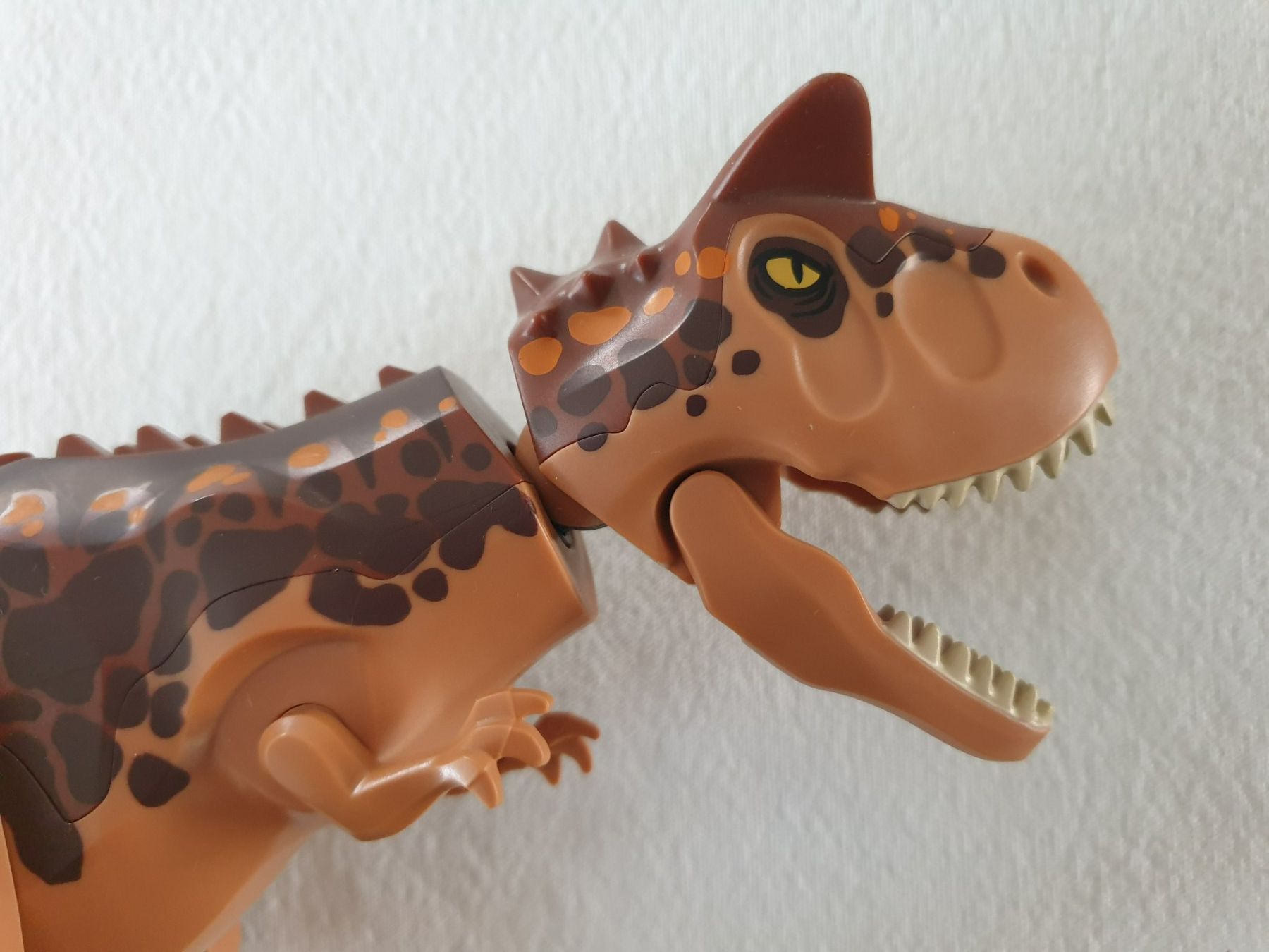 Lego Statuette: LEGO Carnotaurus Dinosaurier Figur 2010, groß – Usato da Mörschwil venduto da spirspi 2