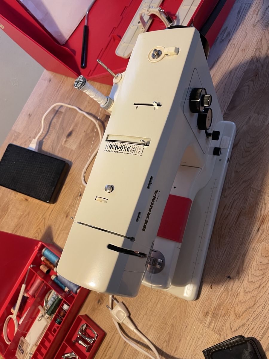 Bernina Macchine da cucire: Bernina 830 Nähmaschine – Usato da Flawil venduto da Naphtali 4