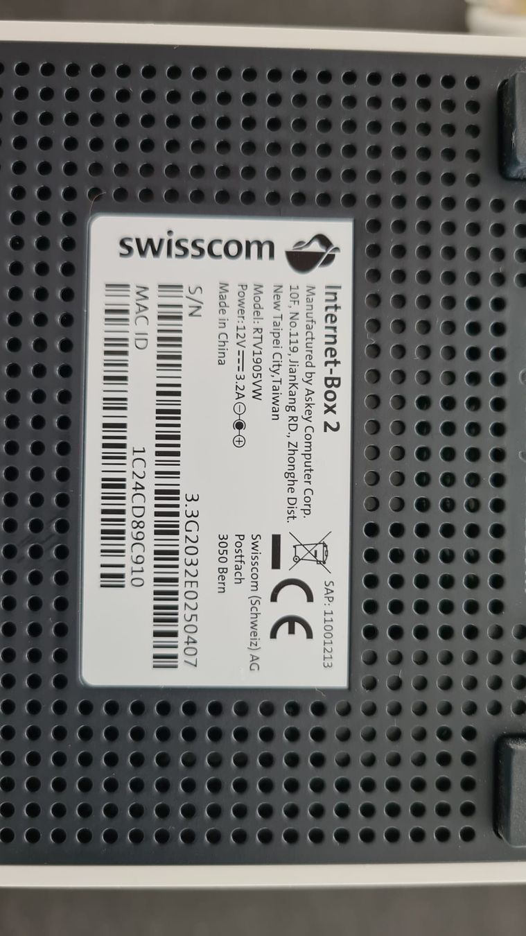 Swisscom Modem & Router: Swisscom Box 2 neuwertig mit Kabel – Usato da Neukirch (Egnach) venduto da Bonita6 2