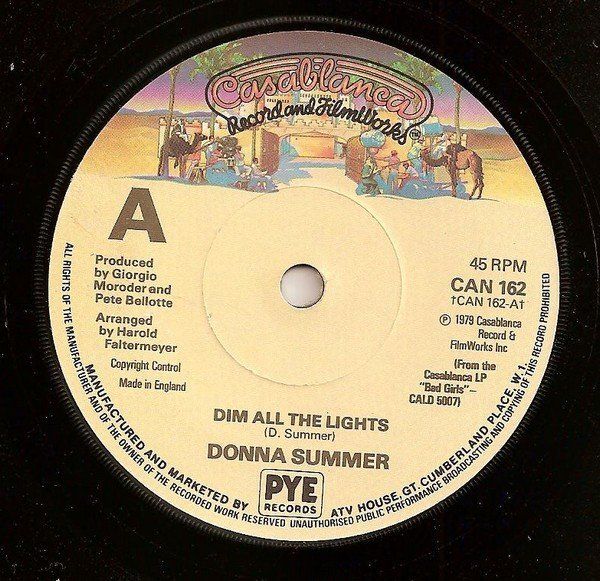Vinyles: Summer Donna: Dim All The Lights 7" – D'occasion à Steinhausen par Vilivinili