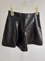 Short Tezenis en similicuir noir, taille S, parfait!