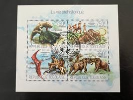 Togo Block Dinosaurier 2013 gest.  (A9)