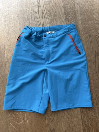 Tolle Vaude Shorts in knall Blau, Größe 158/164