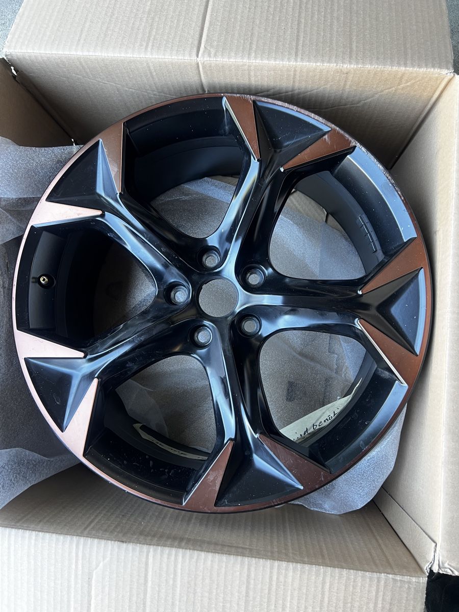 Cupra Cerchioni: Cupra Formentor Alufelgen 8Jx19 "EXCLUSIVE" – Usato da Brislach venduto da Kimi0730