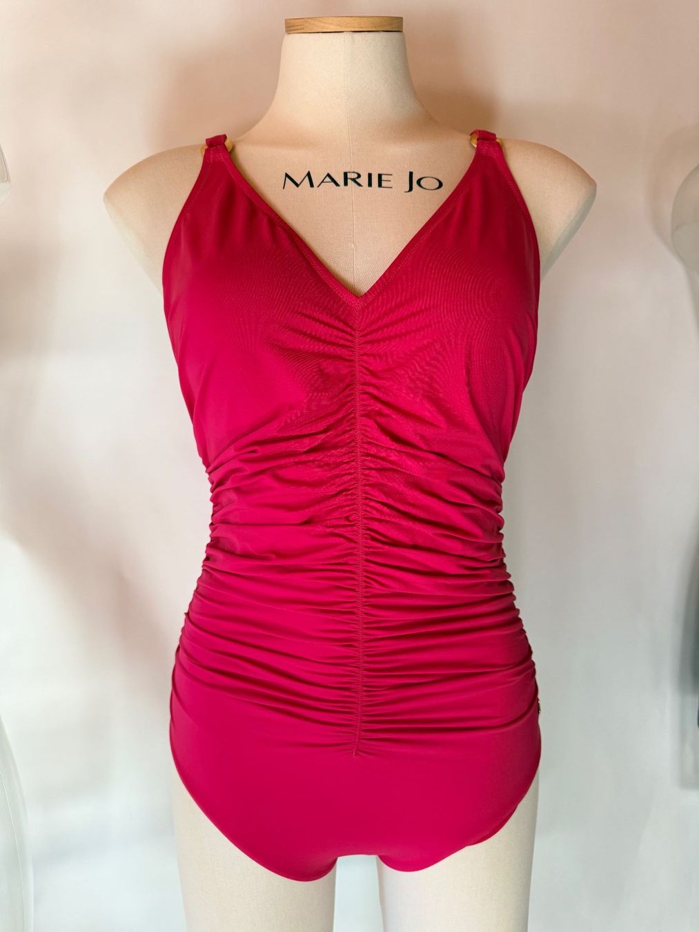 Triumph Costumi da bagno & Bikini: TRIUMPH, Badekleid SUMMER TWIST, Grösse 44D, Farbe Pink – Nuovo e nell'imballaggio originale da Rudolfstetten venduto da gst_g7xl
