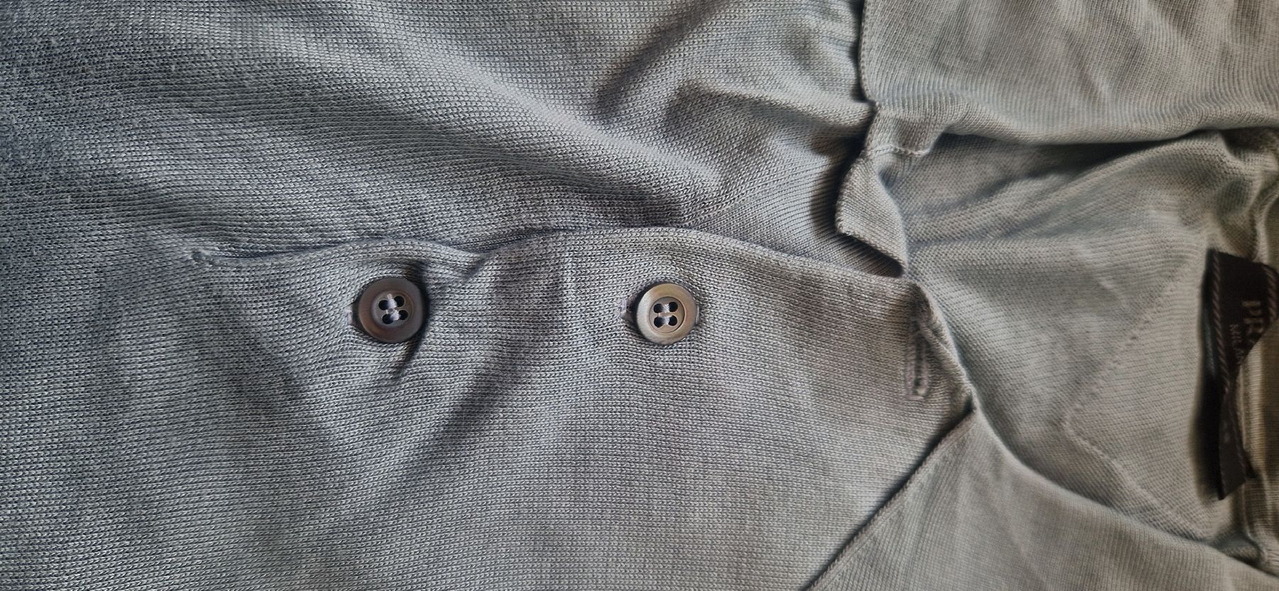 Prada Polo-Shirts: Polo Prada – Neu (gemäss Beschreibung) aus Lausanne von juliusca 6
