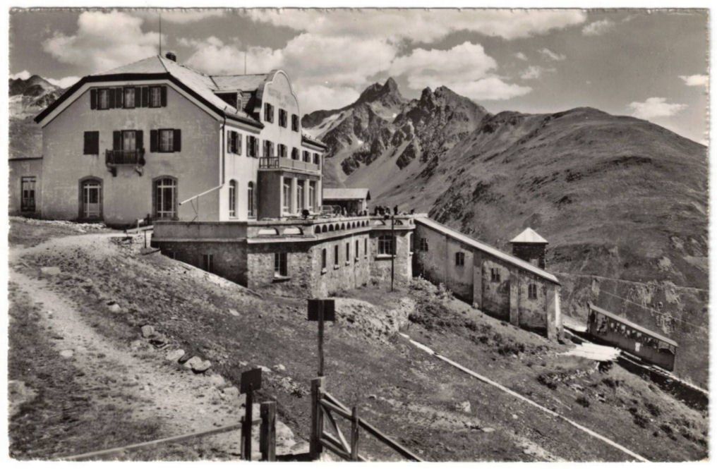 Cartoline postali: St. Moritz - Standseilbahn Muottas Muragl – Usato da Binningen venduto da Mountainrider