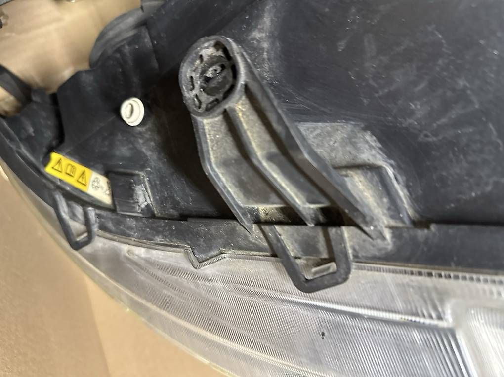 Fari: Saab 9-5 Xenonscheinwerfer  – Usato da Grenchen venduto da Berti672 4
