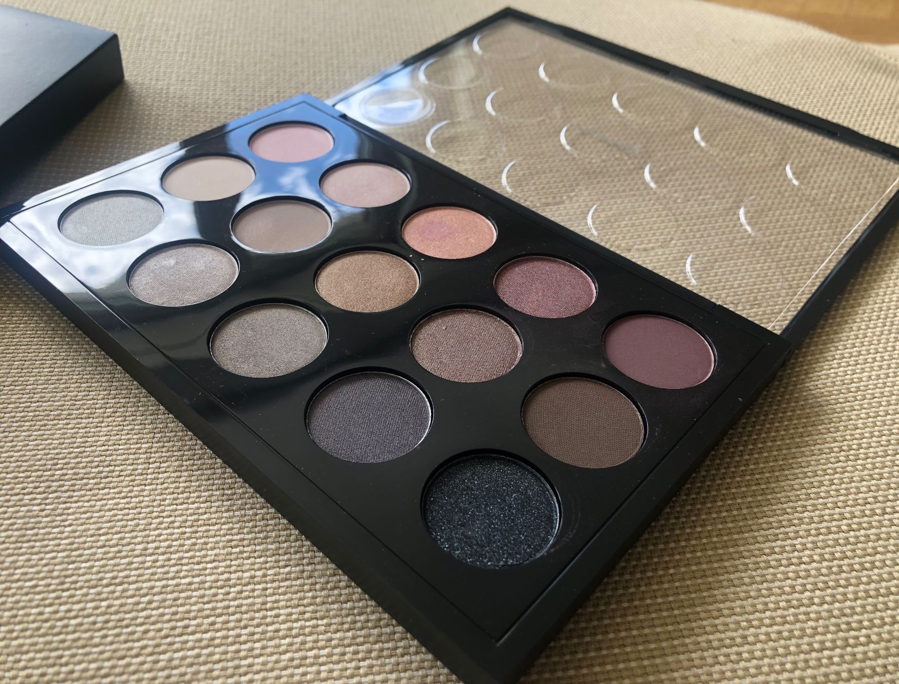 Sephora Make-up: mac eyeshadow palette – Nuovo (secondo la descrizione) da Dottikon venduto da 6571 3